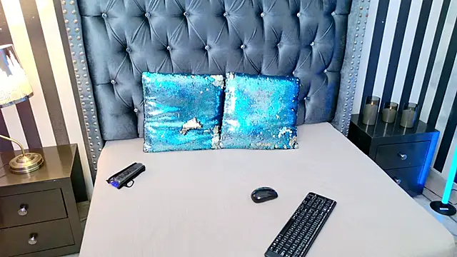 Snapshot of Saripaulin chatting on 02.05.26 Saripaulin online show from 02.05.26