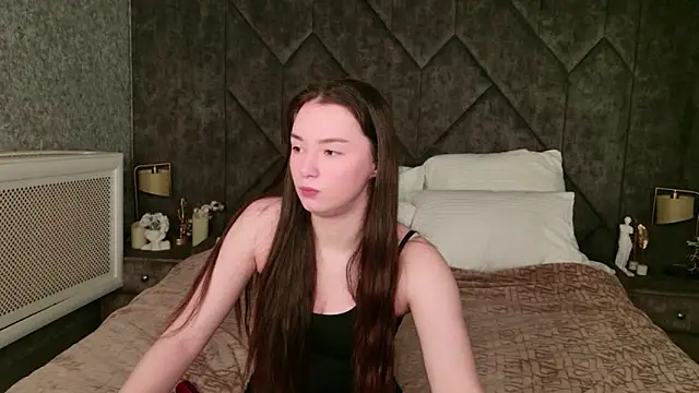 Snapshot of Amber_Bond chatting on 02.06.26 Amber Bond online show from 02.06.26