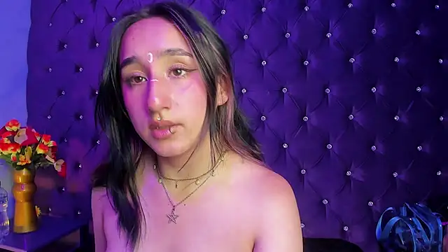 CharlotteStuart online show from 04.08.26