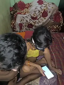 Snapshot of Laxmidevi000 chatting on 06.20.26 Laxmidevi000 online show from 06.20.26