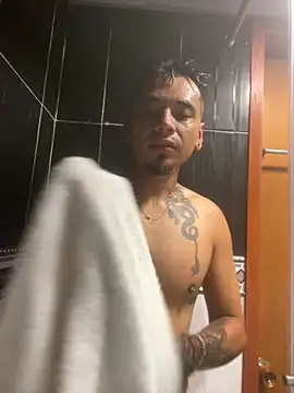 Snapshot of 1Panini21 chatting on 11.26.25 1Panini21 online show from 11.26.25