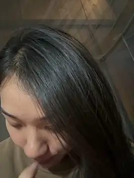 Snapshot of Aster-aster chatting on 11.24.25 Aster-aster online show from 11.24.25