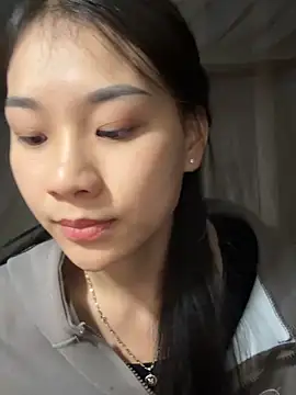 Snapshot of Aster-aster chatting on 11.27.25 Aster-aster online show from 11.27.25