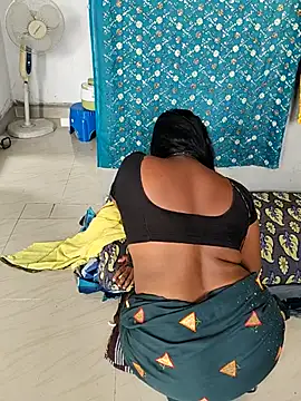 Desicouple1706 online show from 04.16.26