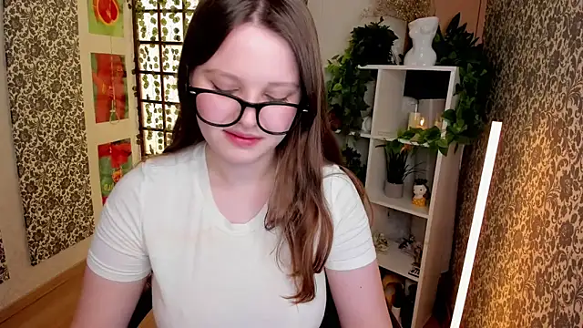 Snapshot of Lana_Moon__ chatting on 11.22.25 Lana Moon online show from 11.22.25