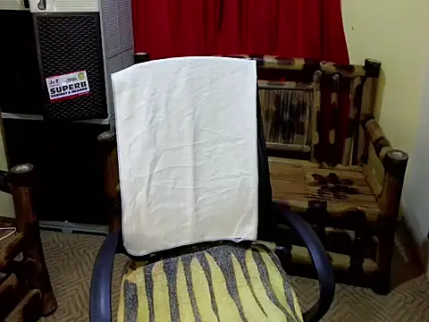 Snapshot of lovelyxmorena chatting on 02.25.26 lovelyxmorena online show from 02.25.26