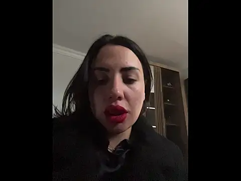     Eva     online show from 11.25.25