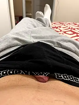 Snapshot of Lothentik chatting on 12.01.25 Lothentik online show from 12.01.25