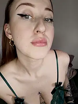 Susiee Redd online show from 03.23.26