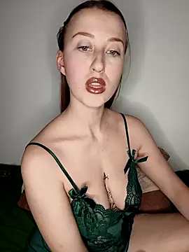 Susiee Redd online show from 04.16.26