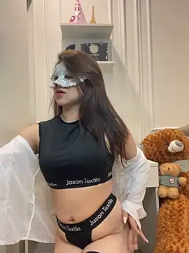 Queen-of-Love online show from 04.15.26