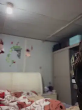 Snapshot of Toffee-00 chatting on 11.26.25 Toffee-00 online show from 11.26.25