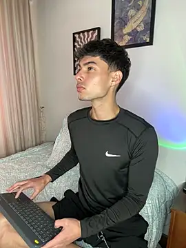 Jayce  Arcan online show from 11.22.25