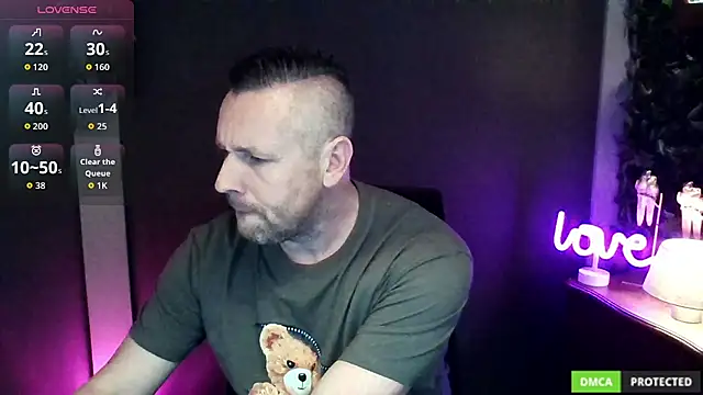 Snapshot of Hunter_Fl chatting on 11.27.25 Hunter Fl online show from 11.27.25