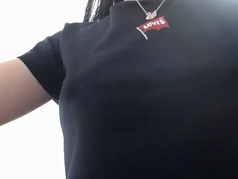 Snapshot of EmiilyCherry chatting on 12.15.25 EmiilyCherry online show from 12.15.25