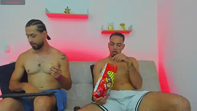 heteros curious online show from 03.23.26