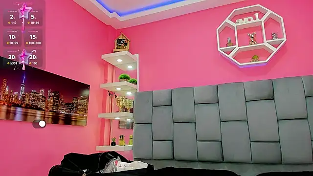 Snapshot of DaleskaSanchez chatting on 11.27.25 DaleskaSanchez online show from 11.27.25