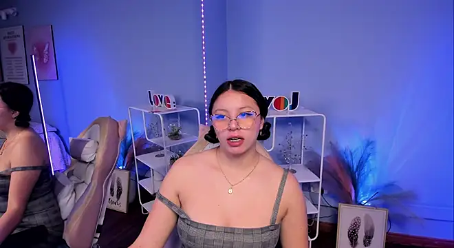 ValeryPalmer online show from 12.16.25