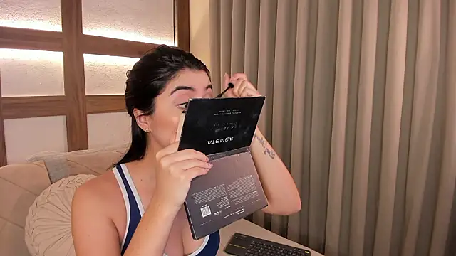 SarhaVega online show from 02.23.26