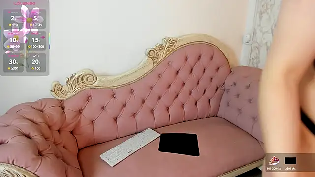 Mysterius Woman online show from 12.03.25