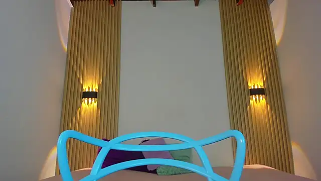 Snapshot of Izelevans chatting on 02.10.26 Izelevans online show from 02.10.26