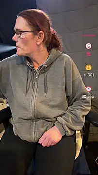 mrsnaughtypineapple online show from 11.27.25