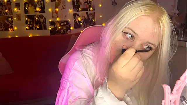 melissara1n online show from 12.04.25