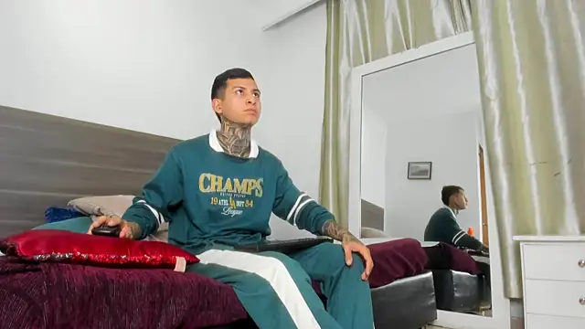 Andrew sanders68 online show from 12.03.25