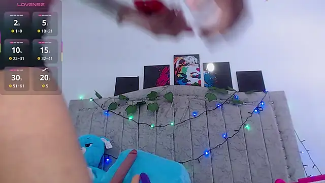 Tinyy Star online show from 04.02.26