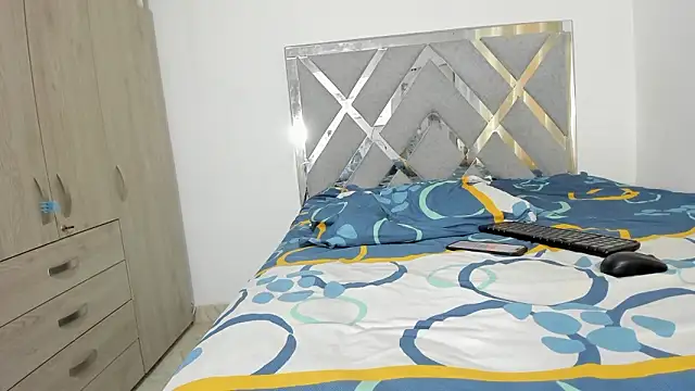 hinnataSmilerr online show from 03.13.26