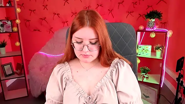 StaceyJensen online show from 12.02.25