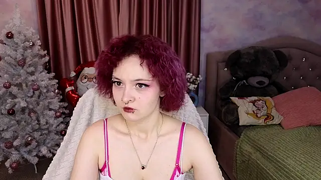 Snapshot of milanastars chatting on 01.12.26 milanastars online show from 01.12.26