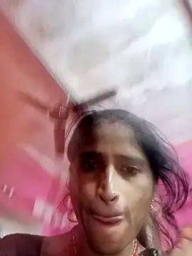 Snapshot of Kamakchi_hot chatting on 11.25.25 Kamakchi hot online show from 11.25.25