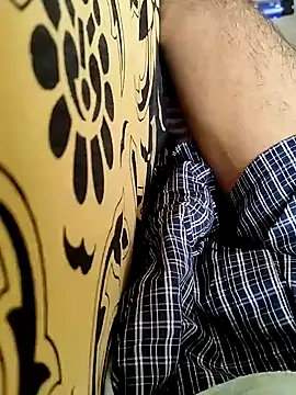 Snapshot of TheVirgin_Guy chatting on 12.01.25 TheVirgin Guy online show from 12.01.25