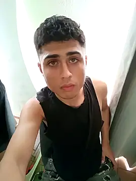 Cute eliot online show from 11.22.25