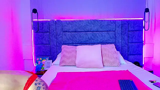 princess deimos   online show from 12.21.25