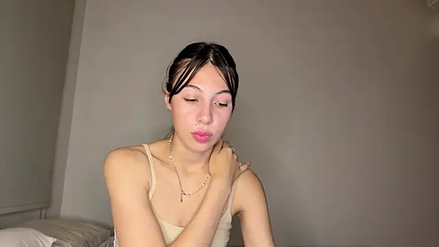 heyitsmia online show from 11.29.25