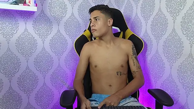 The big twink x online show from 11.25.25