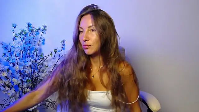 Snapshot of Brandy_Gem chatting on 08.08.26 Brandy Gem online show from 08.08.26