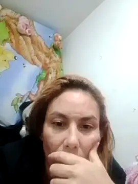 Alice-pink online show from 11.29.25