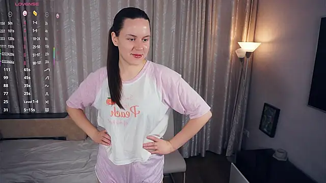 SanoraVillnave online show from 12.05.25