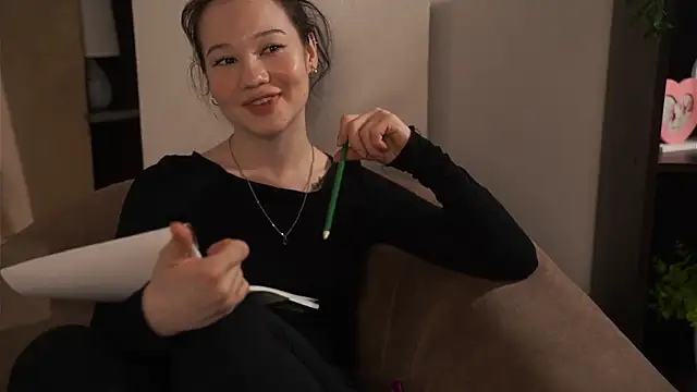 RenateOvalles online show from 11.30.25