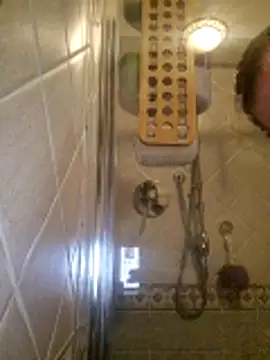 Snapshot of 18cmAndr chatting on 11.26.25 18cmAndr online show from 11.26.25