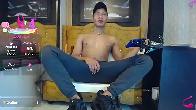 Snapshot of stefanodj chatting on 11.28.25 stefanodj online show from 11.28.25