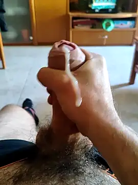 Snapshot of MomentoCaliente00 chatting on 11.24.25 MomentoCaliente00 online show from 11.24.25