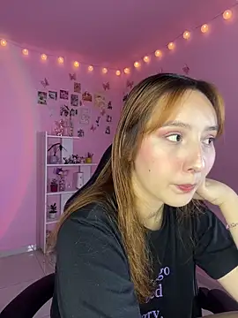 Snapshot of Davne_ chatting on 02.01.26 Davne online show from 02.01.26