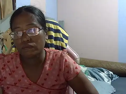 HornyPussy4u69 online show from 11.24.25