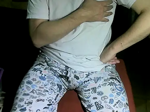 Snapshot of OreCam chatting on 03.16.26 OreCam online show from 03.16.26