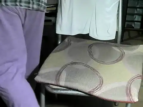 Snapshot of OreCam chatting on 04.02.26 OreCam online show from 04.02.26