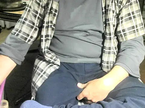 Snapshot of OreCam chatting on 04.07.26 OreCam online show from 04.07.26